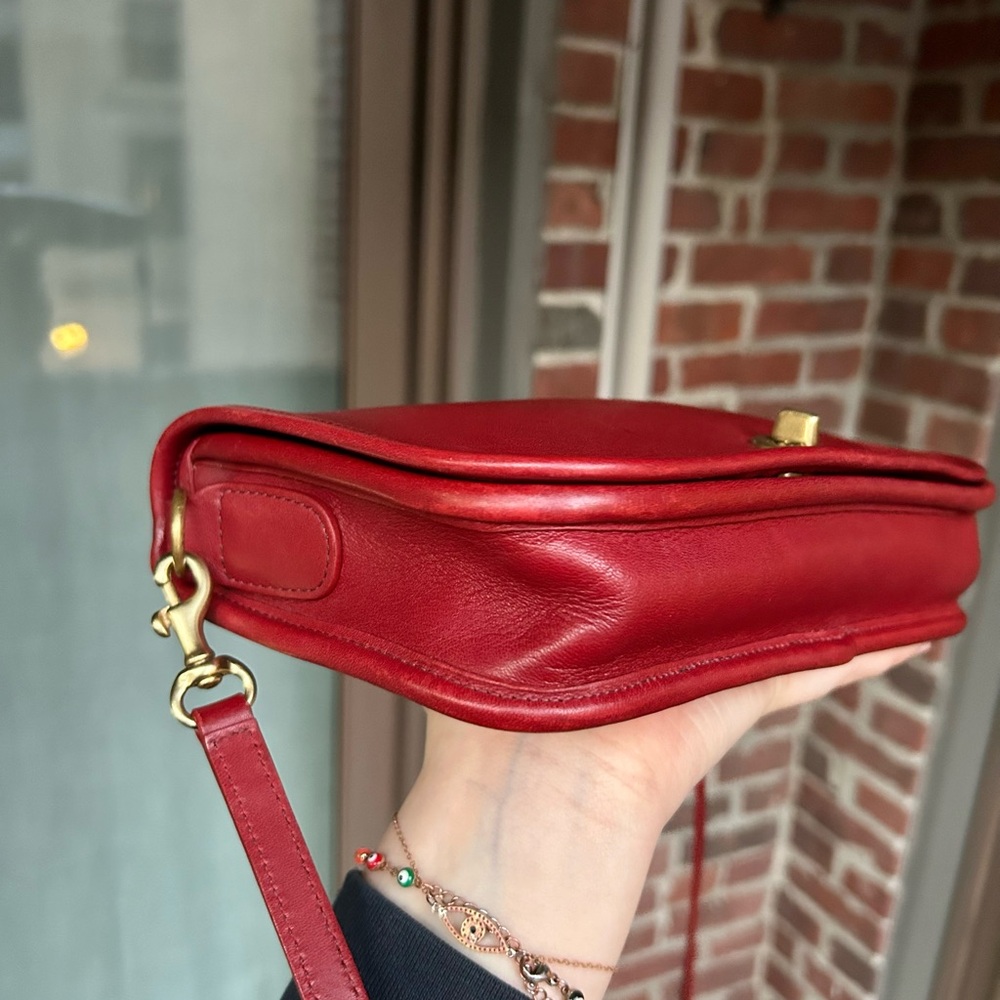 Vintage coach pocket purse style 9755 crossbody red leather retro y2k turnlock - Picture 8 of 12